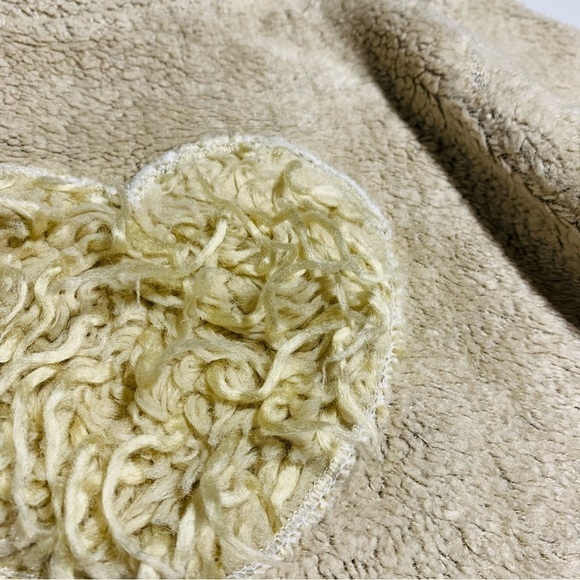 KINGLY little girls 2Y fuzzy sweatshirt - Picture 2 of 3